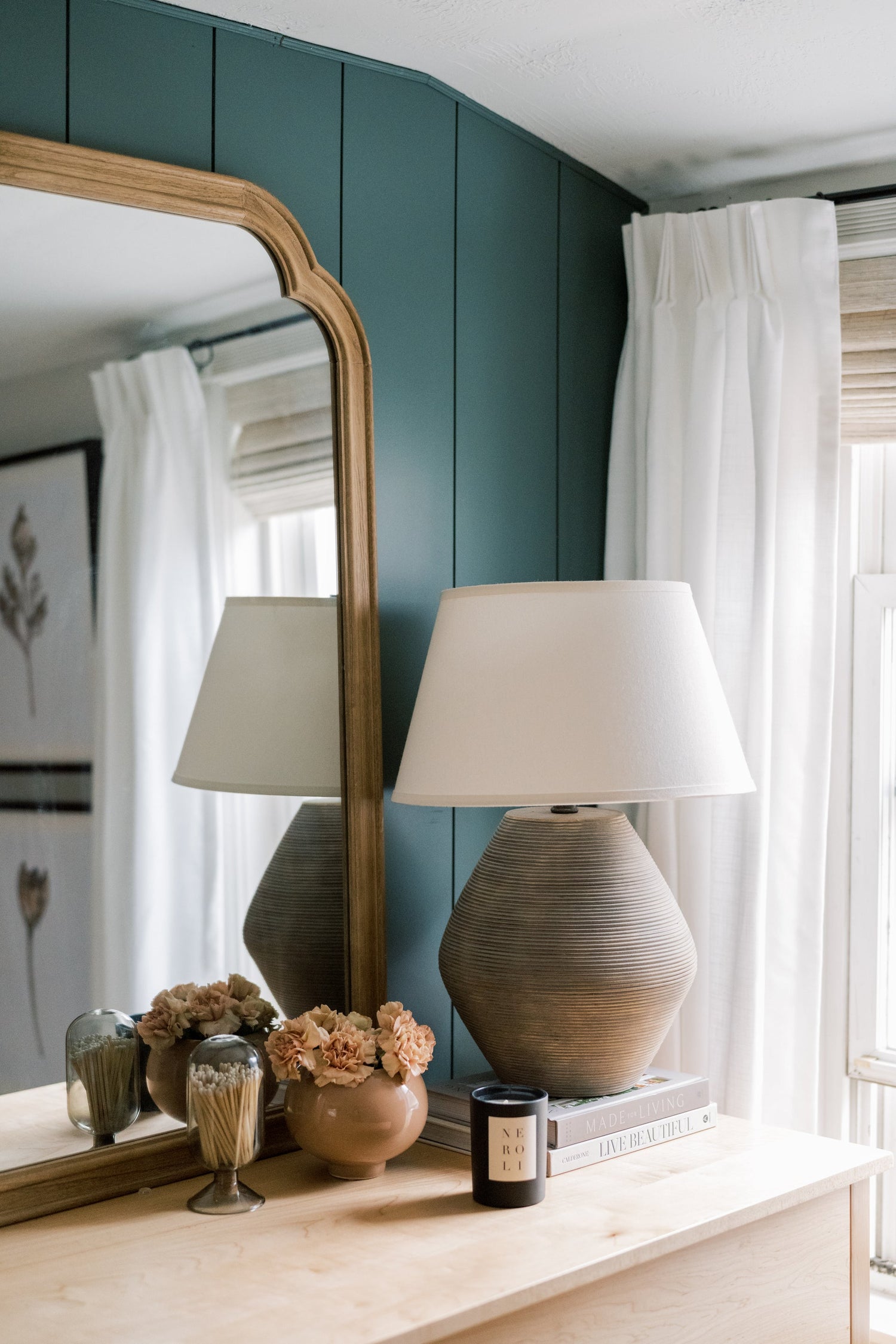 calabria-table-lamp-PTL1011-7