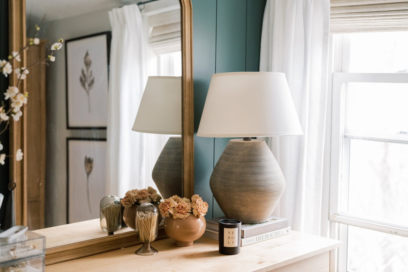 calabria-table-lamp-PTL1011-3