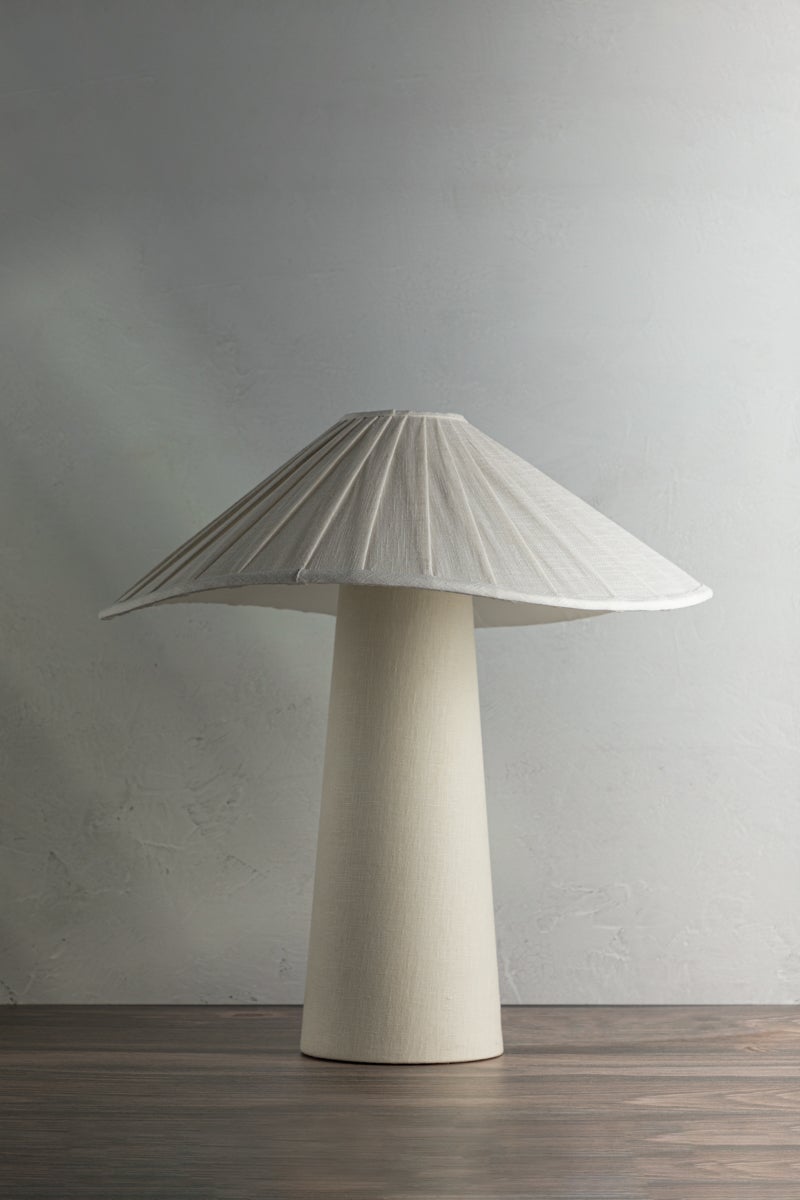 chanterelle-table-lamp-PTL1419-PBR-3