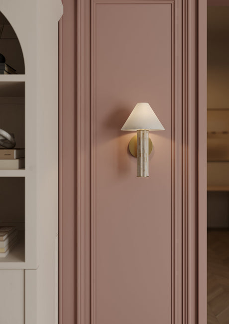 clover-wall-sconce-H1027101-AGB-1