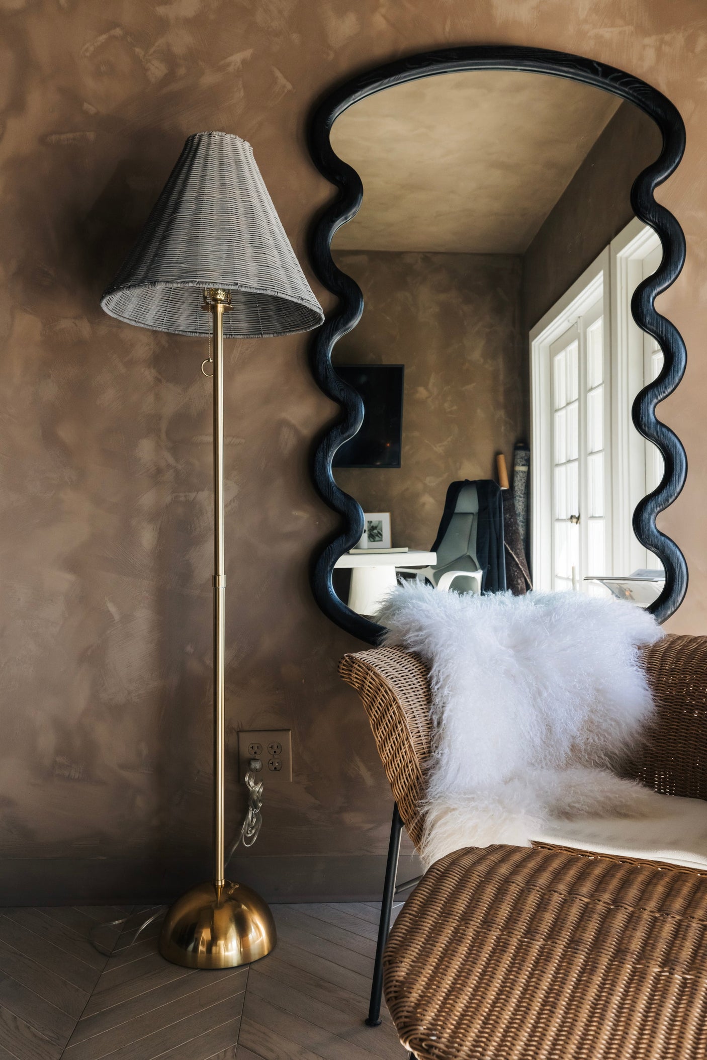 destiny-floor-lamp-HL825401-AGB-7