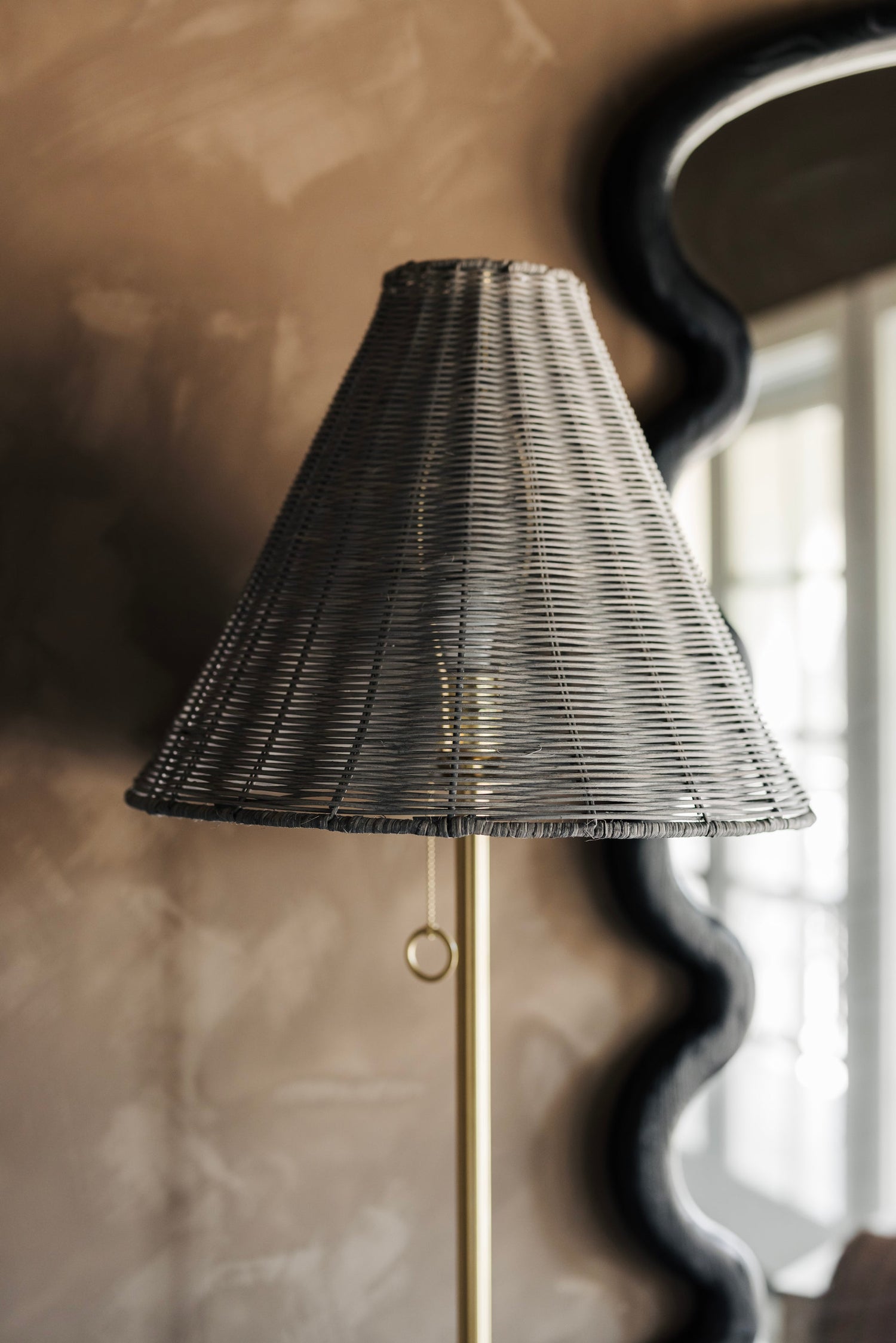 destiny-floor-lamp-HL825401-AGB-13