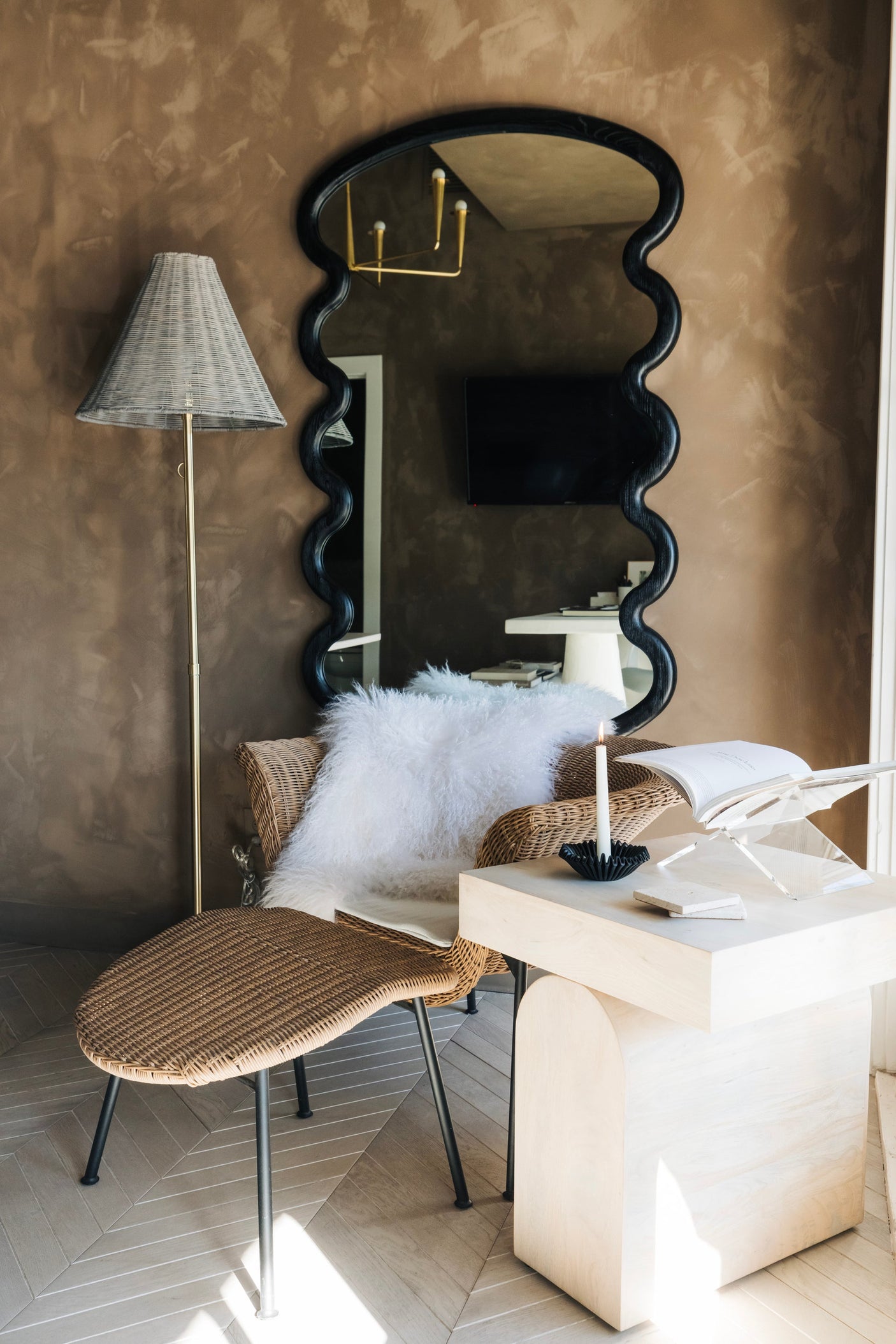 destiny-floor-lamp-HL825401-AGB-12