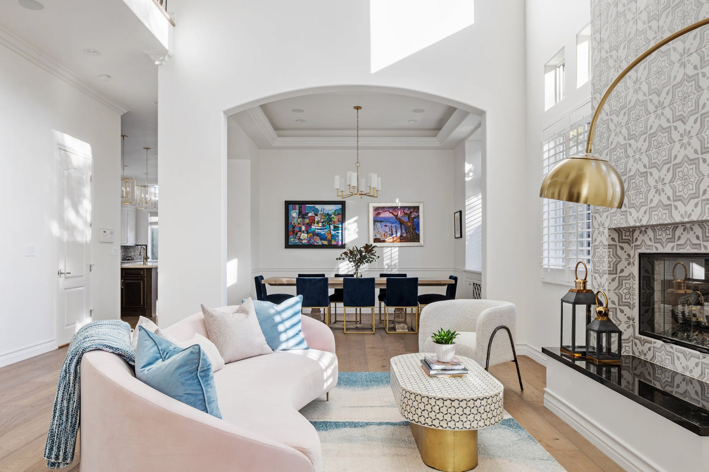 dillon-chandelier-369-AGB-5