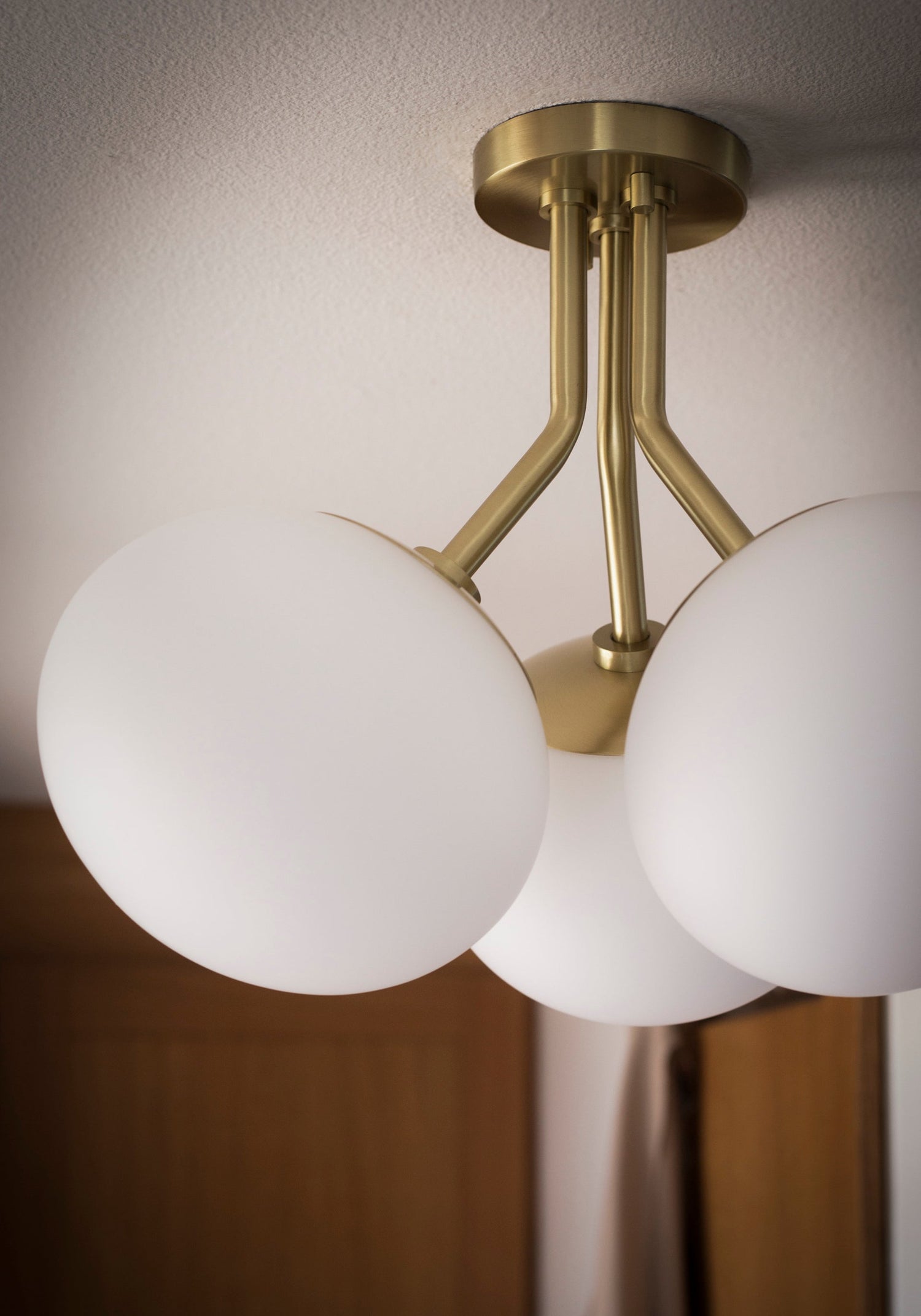 estee-semi-flush-H134603-AGB-2