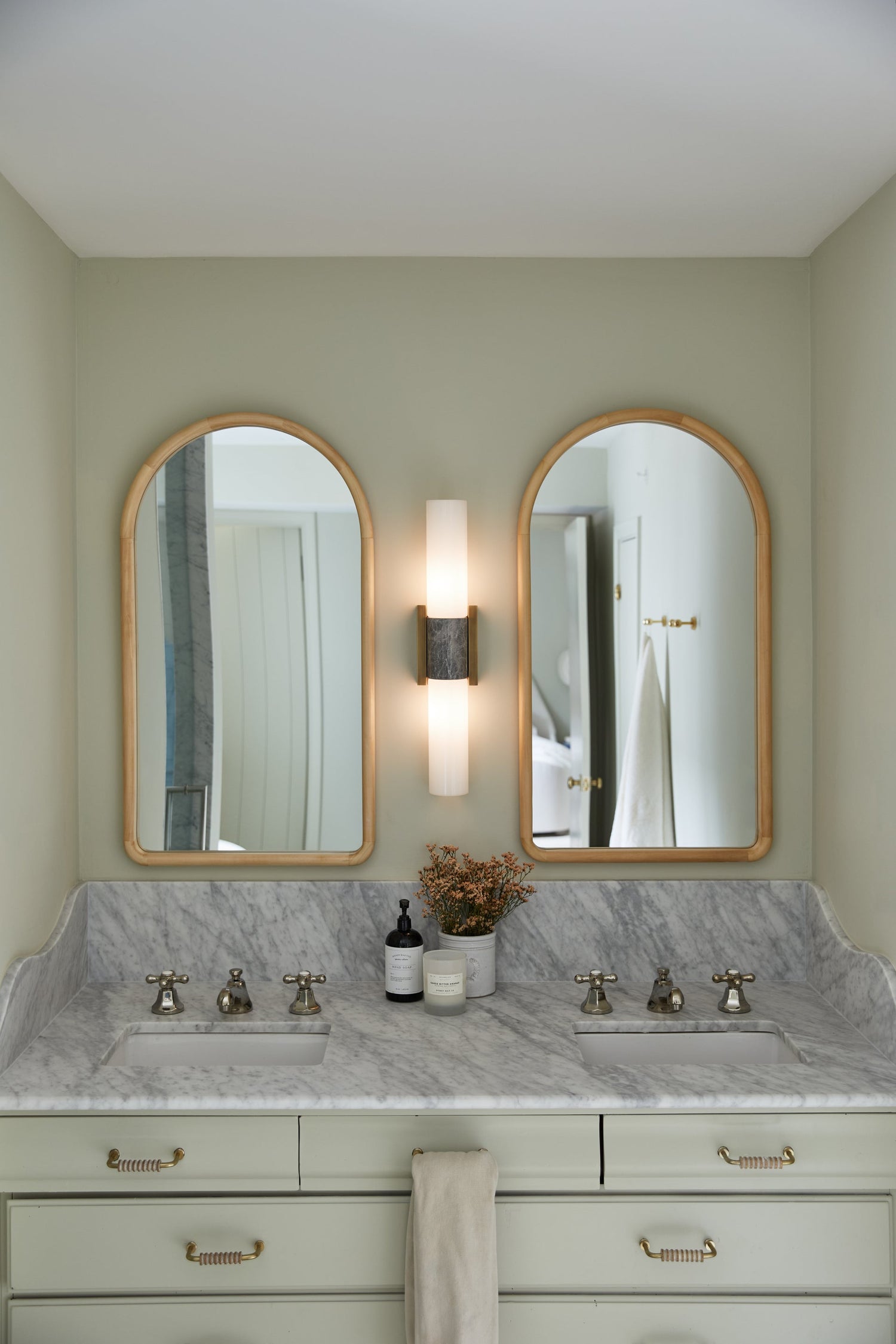 fremont-wall-sconce-B5023-PBR-16