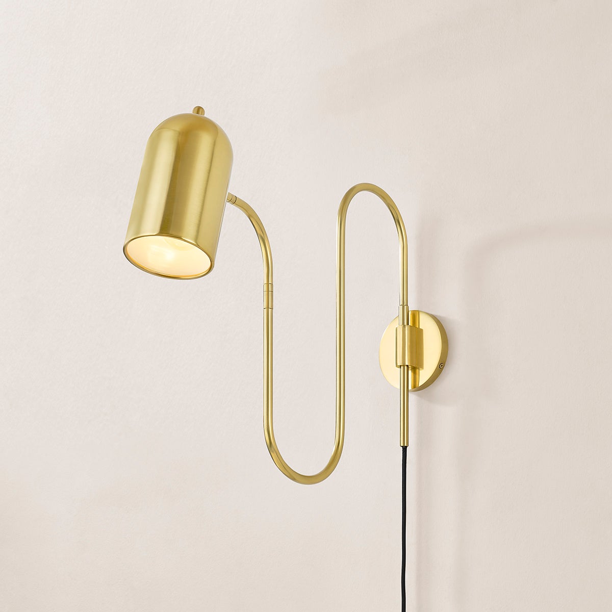 romee-plug-in-sconce-HL781101-AGB-4