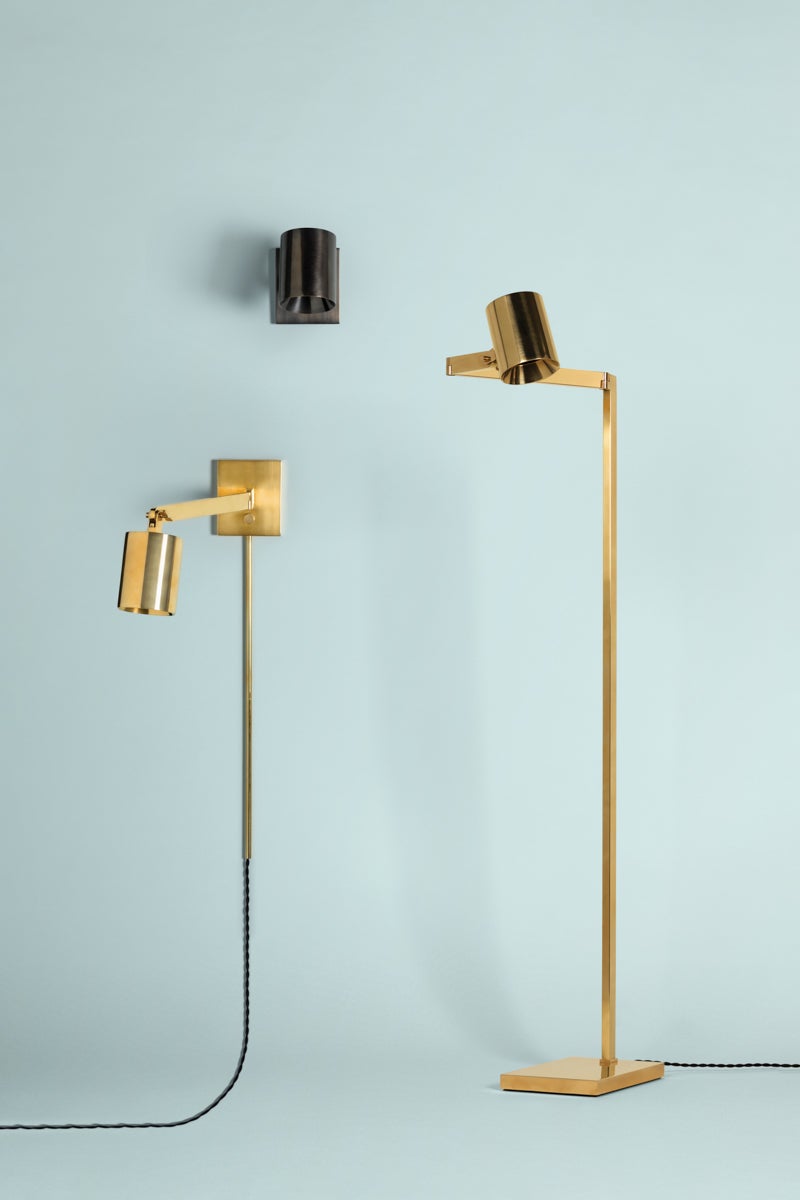 highgrove-plug-in-sconce-MDS1701-AGB-1