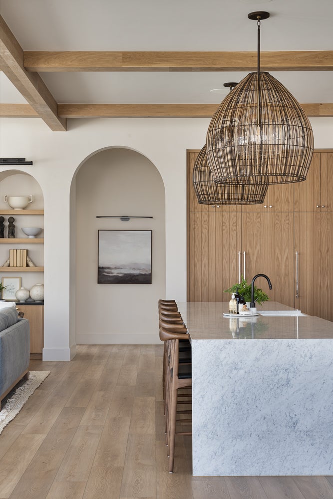 holden-exterior-chandelier-F7534-BRZ-12