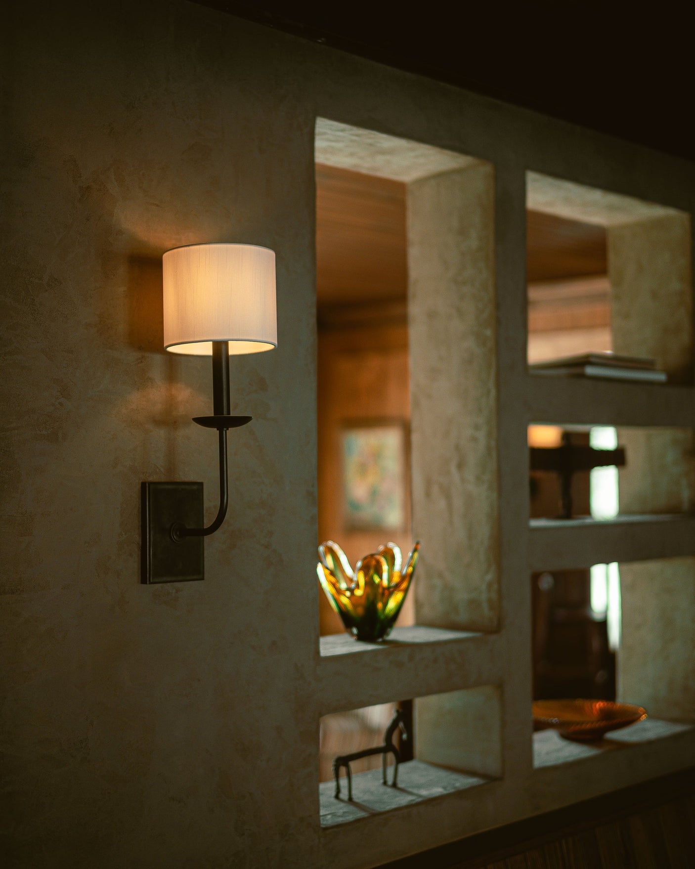 kings-point-wall-sconce-1711-OB-1