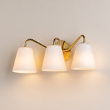 leonella-bath-and-vanity-H1017303-AGB