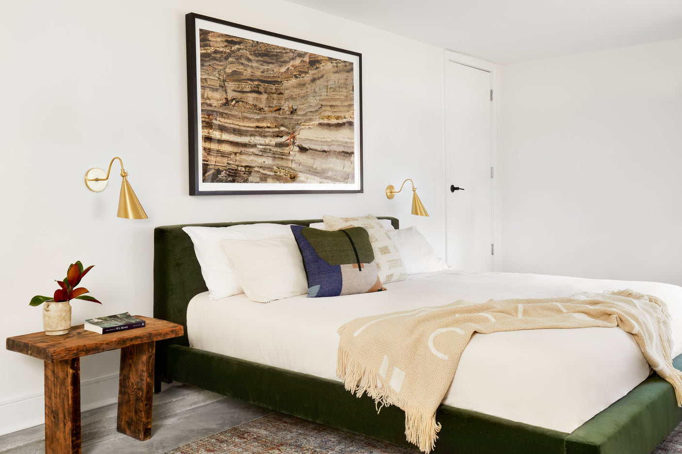 lupe-wall-sconce-H285101-AGB-5