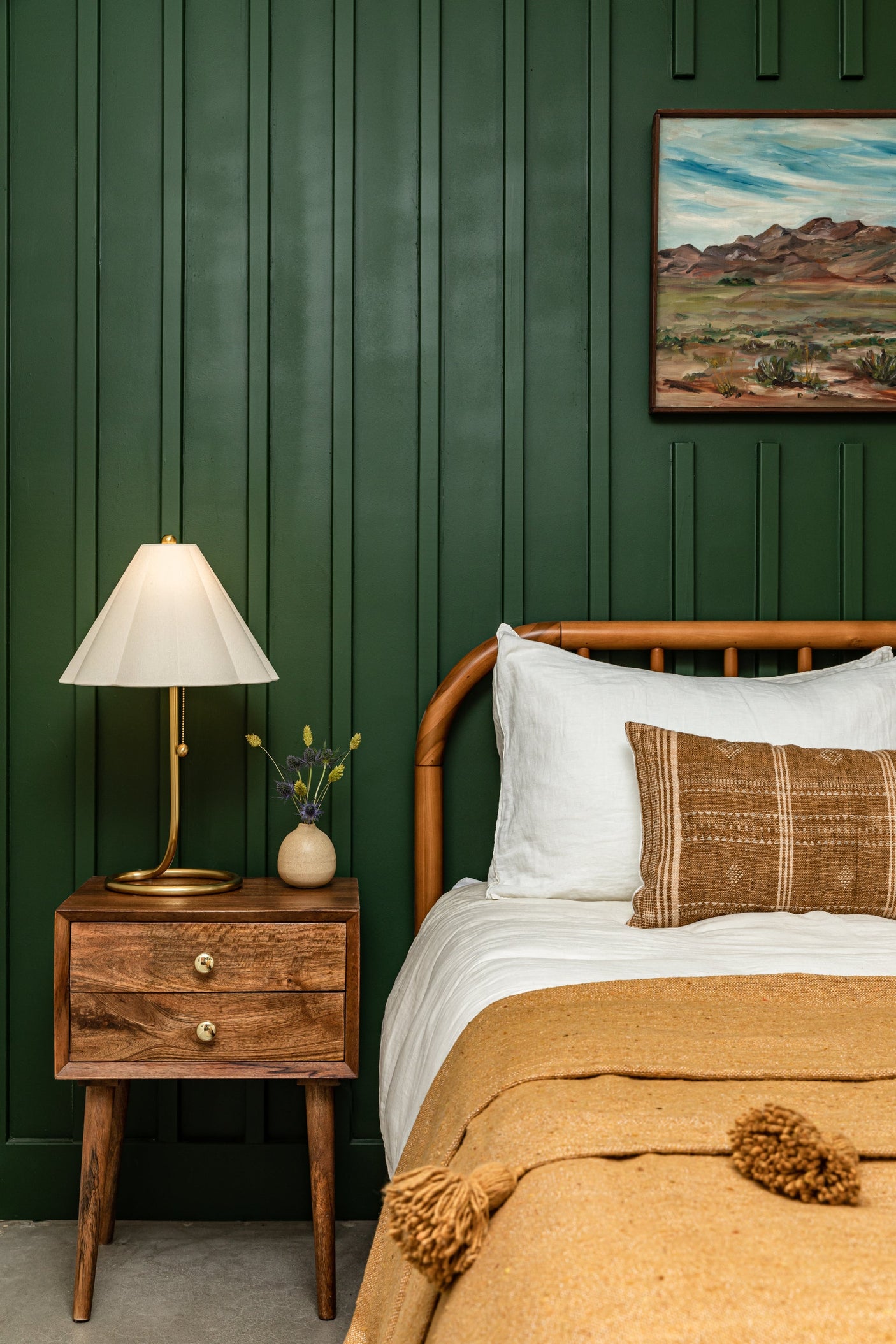 martha-table-lamp-HL653201-AGB-7