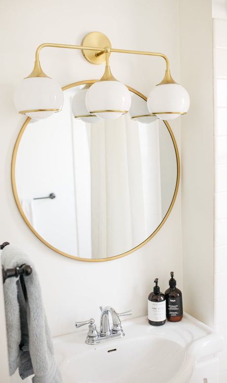 reese-bath-and-vanity-H281303-AGB-1