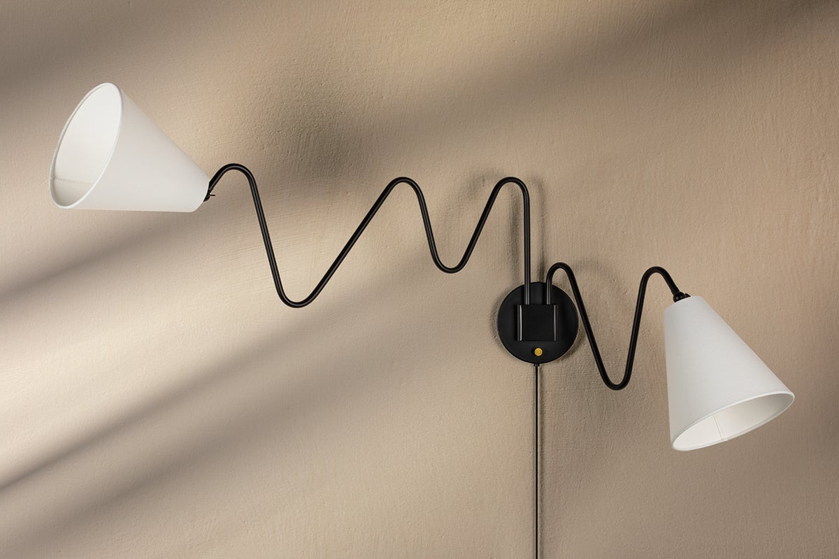 onda-plug-in-sconce-HL699102-SBK-1