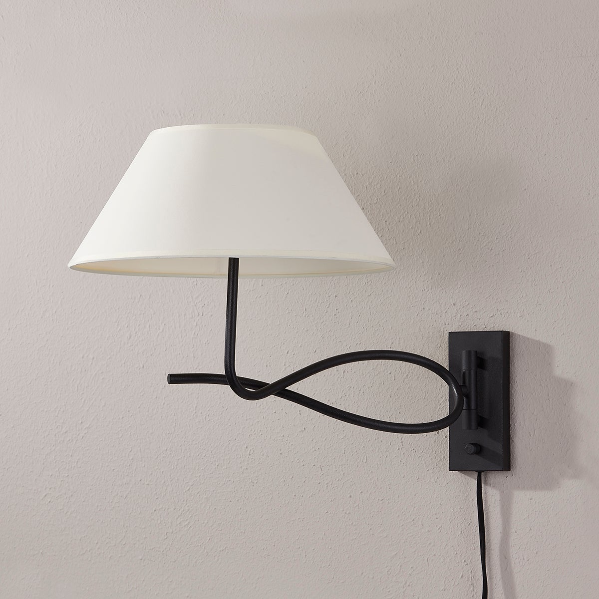 alameda-plug-in-sconce-PTL1815-FOR-1