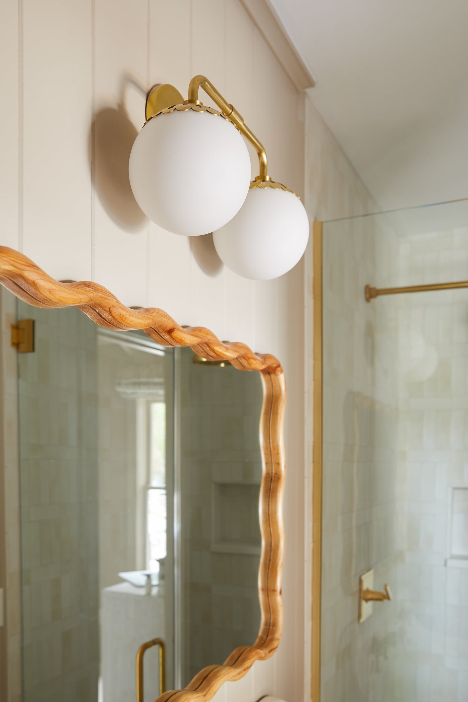 paige-bath-and-vanity-H193302-AGB-3