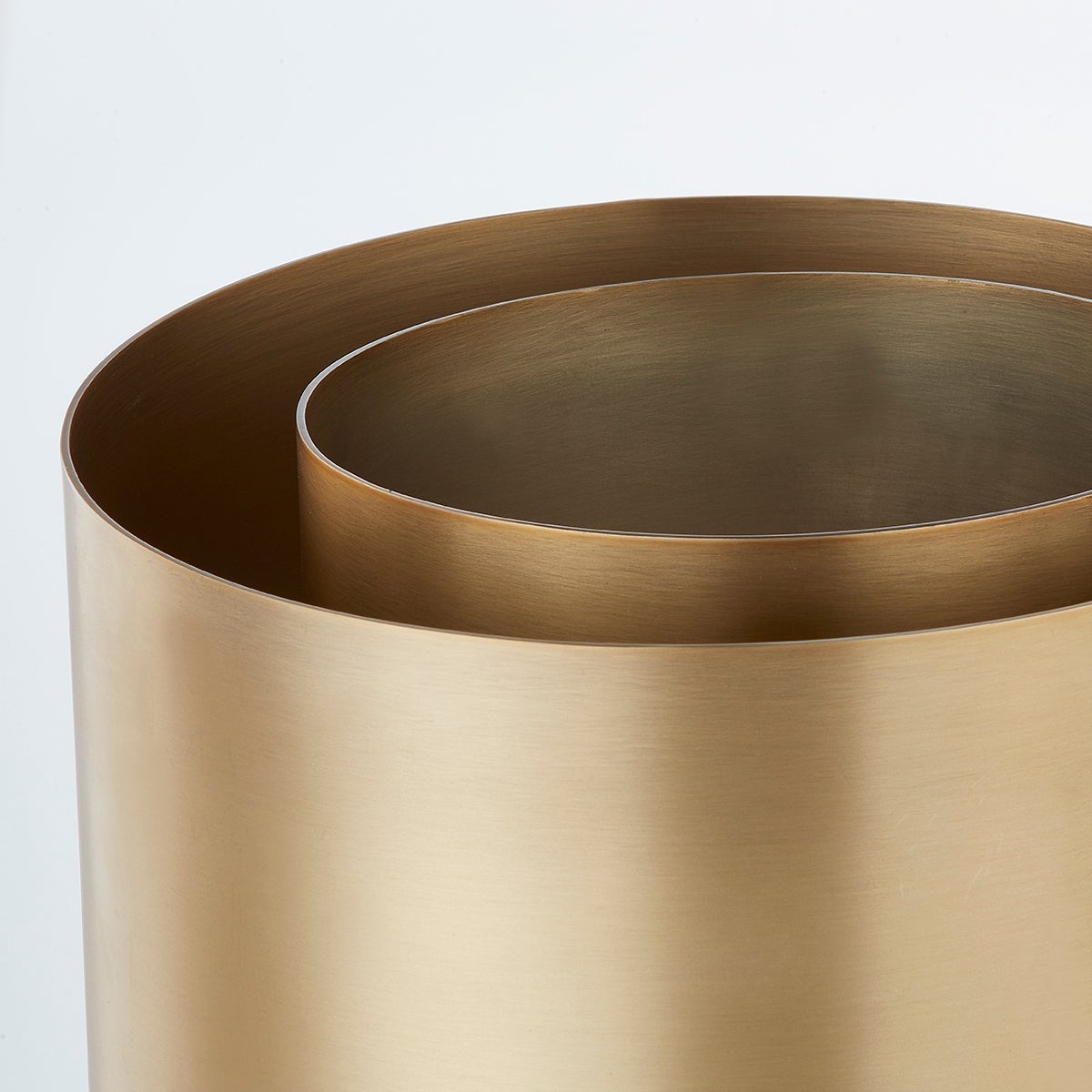 roux-wall-sconce-B4406-PBR-1