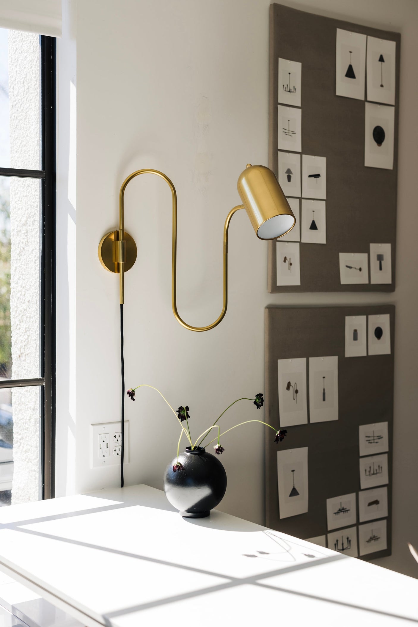 romee-plug-in-sconce-HL781101-AGB-14