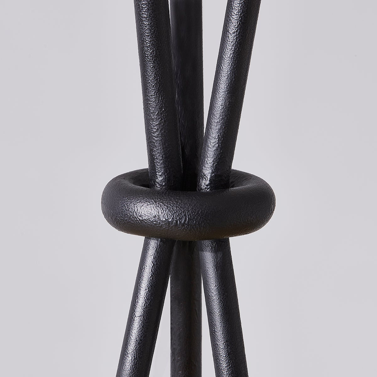 santa-monica-floor-lamp-PFL2068-FOR-3