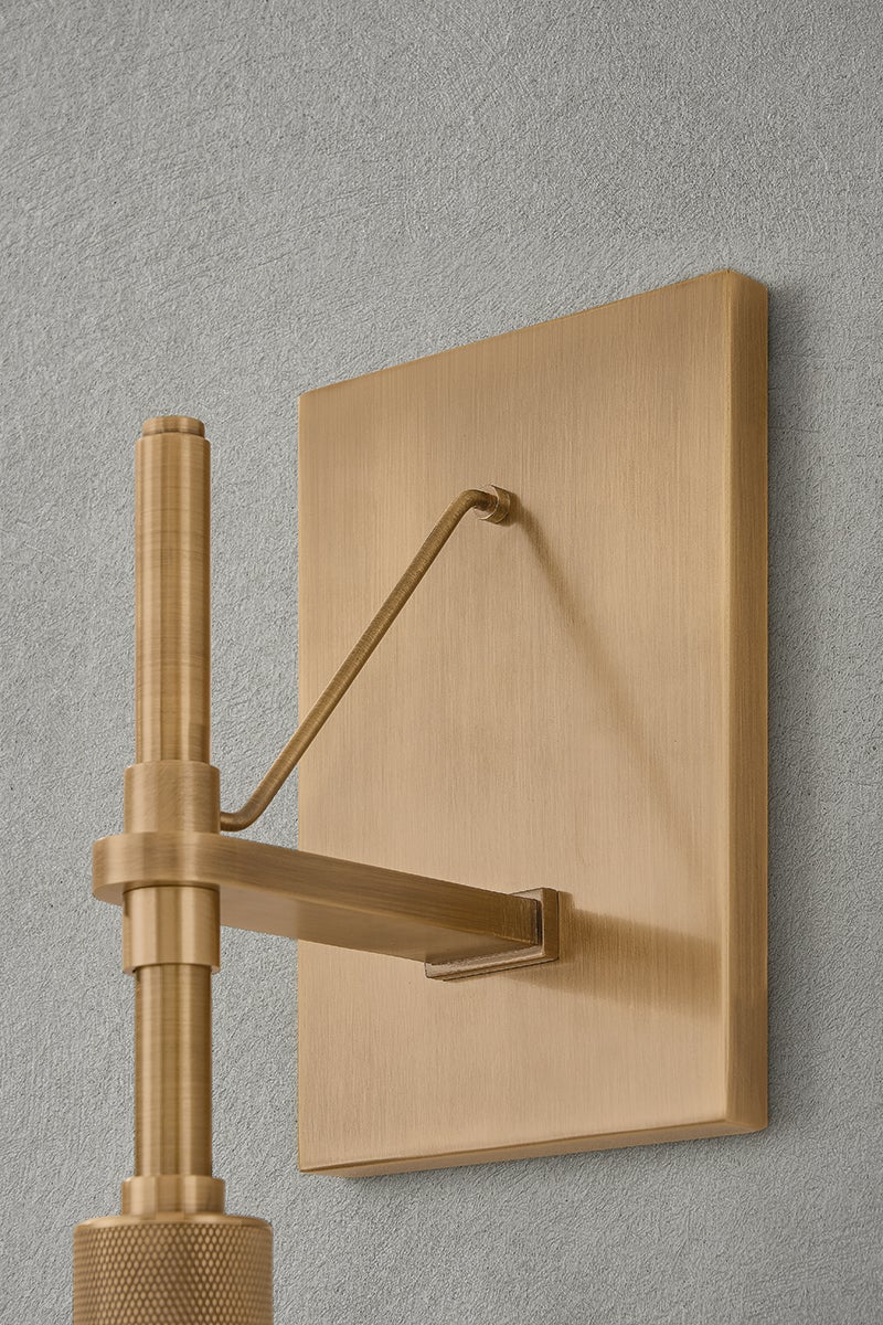 shenandoah-exterior-wall-sconce-B8022-PBR-4