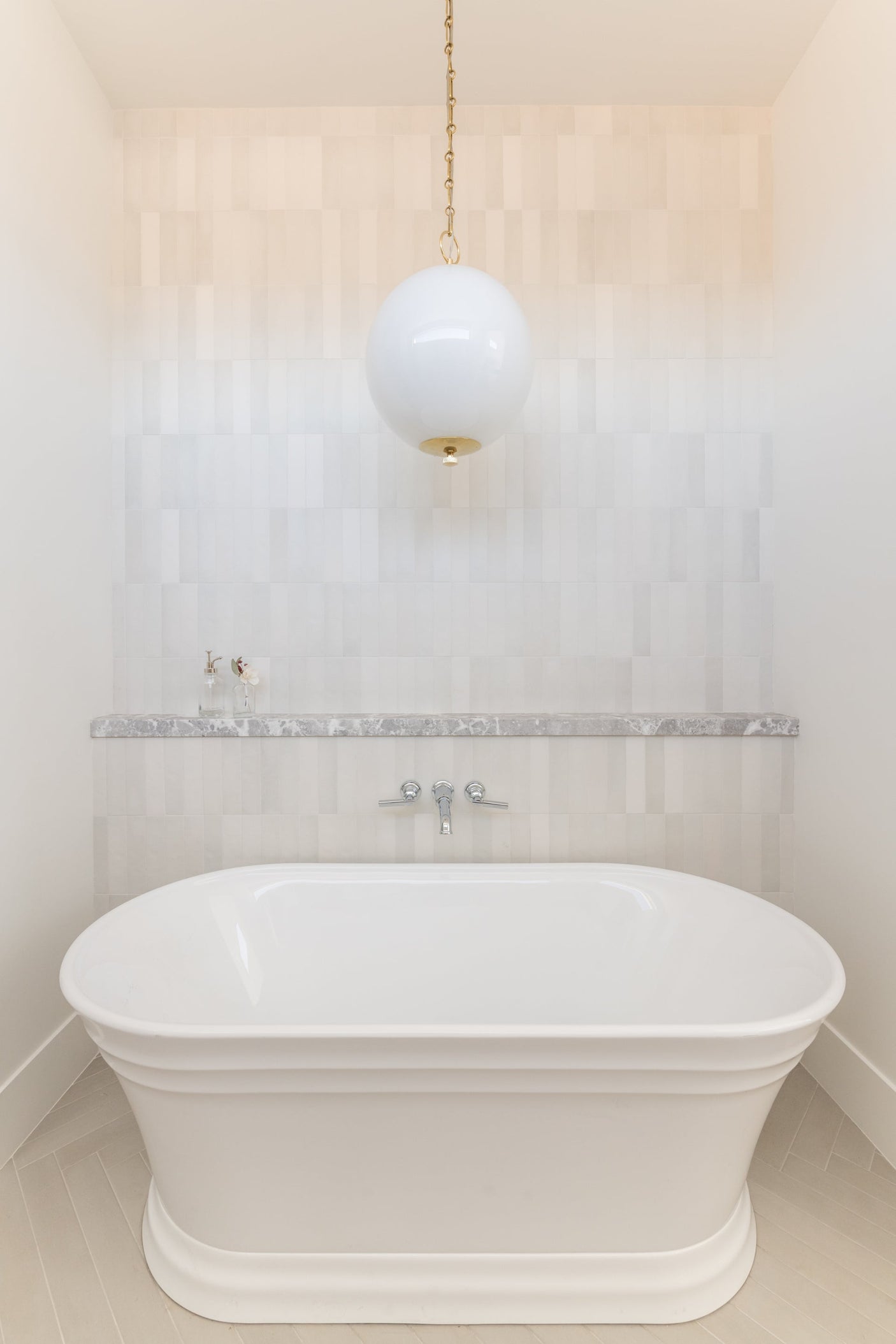 sphere-no.1-pendant-MDS701-AGB-1