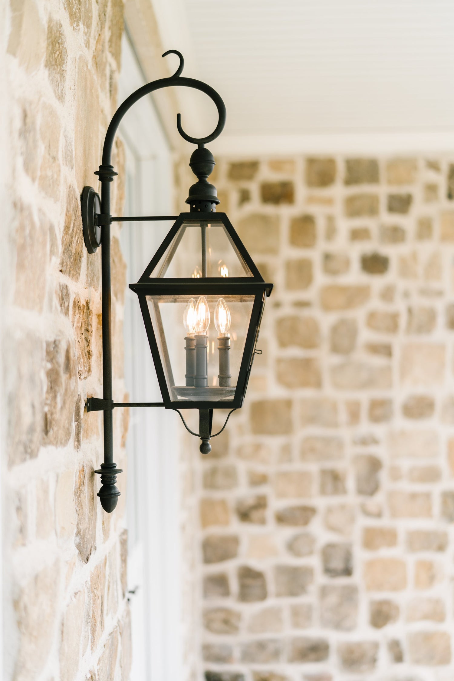 townsend-wall-sconce-B9622-TBK-2