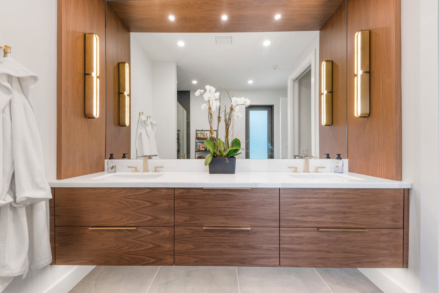 tribeca-bath-and-vanity-2916-AGB/BK-1
