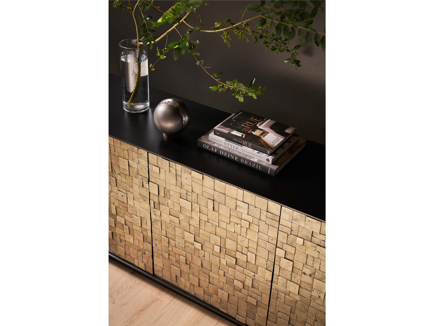 Cosmo Credenza