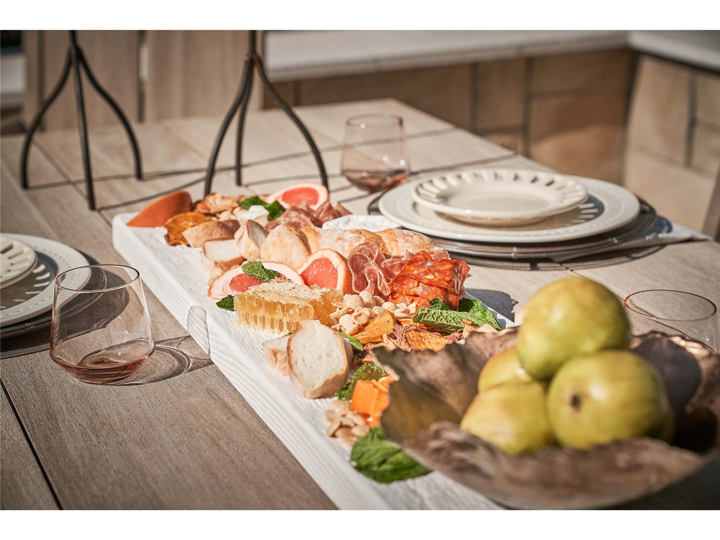 Saratoga Rectangle Dining Table