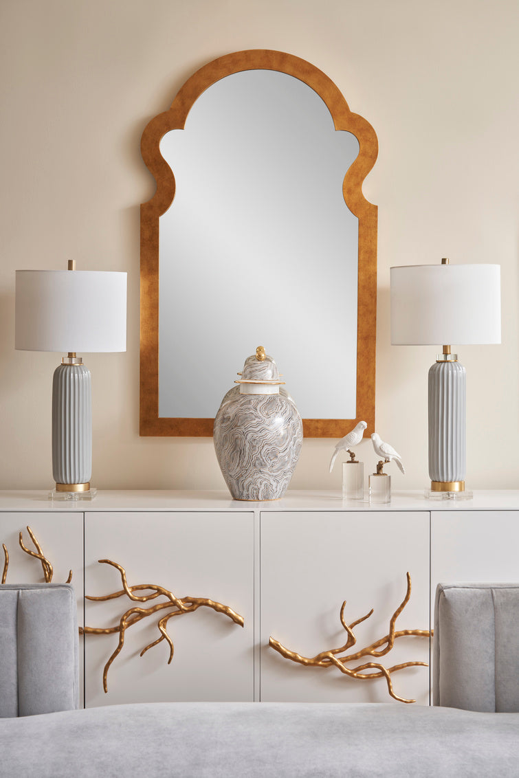 Parrot On Crystal - Round (Lg)