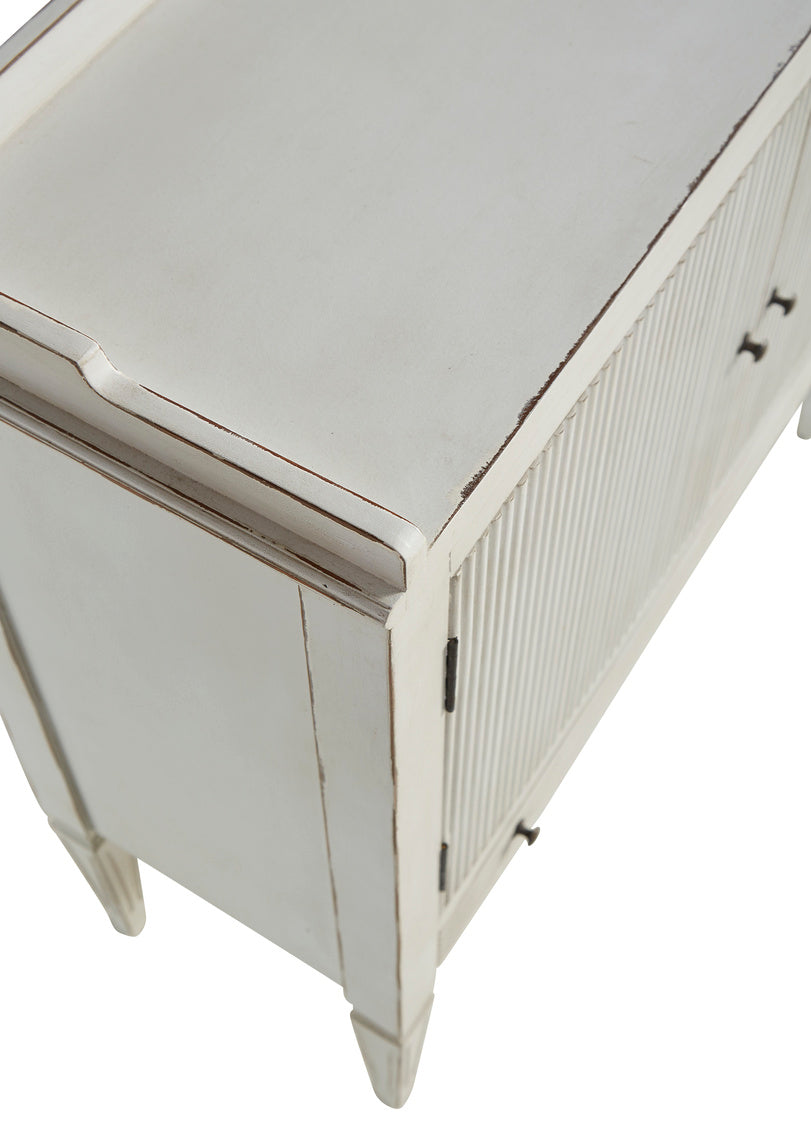 stacie's-cabinet-2633AE76-3