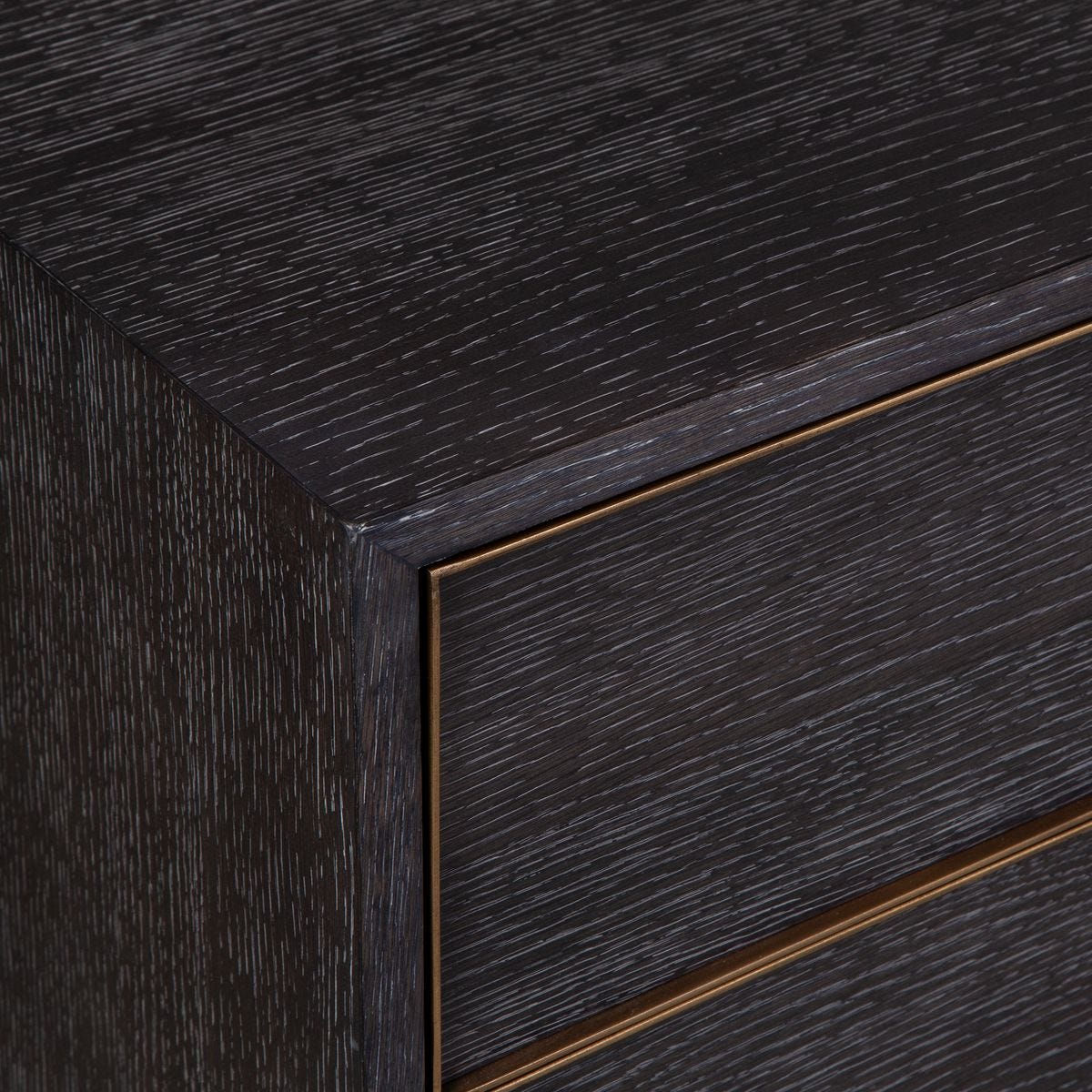 Besos 4 Drawer Chest