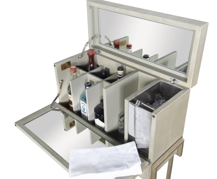 laurent-bar-in-a-box-MN5806