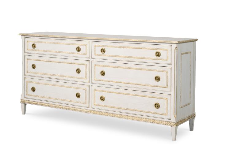 emily-dresser-MN5881