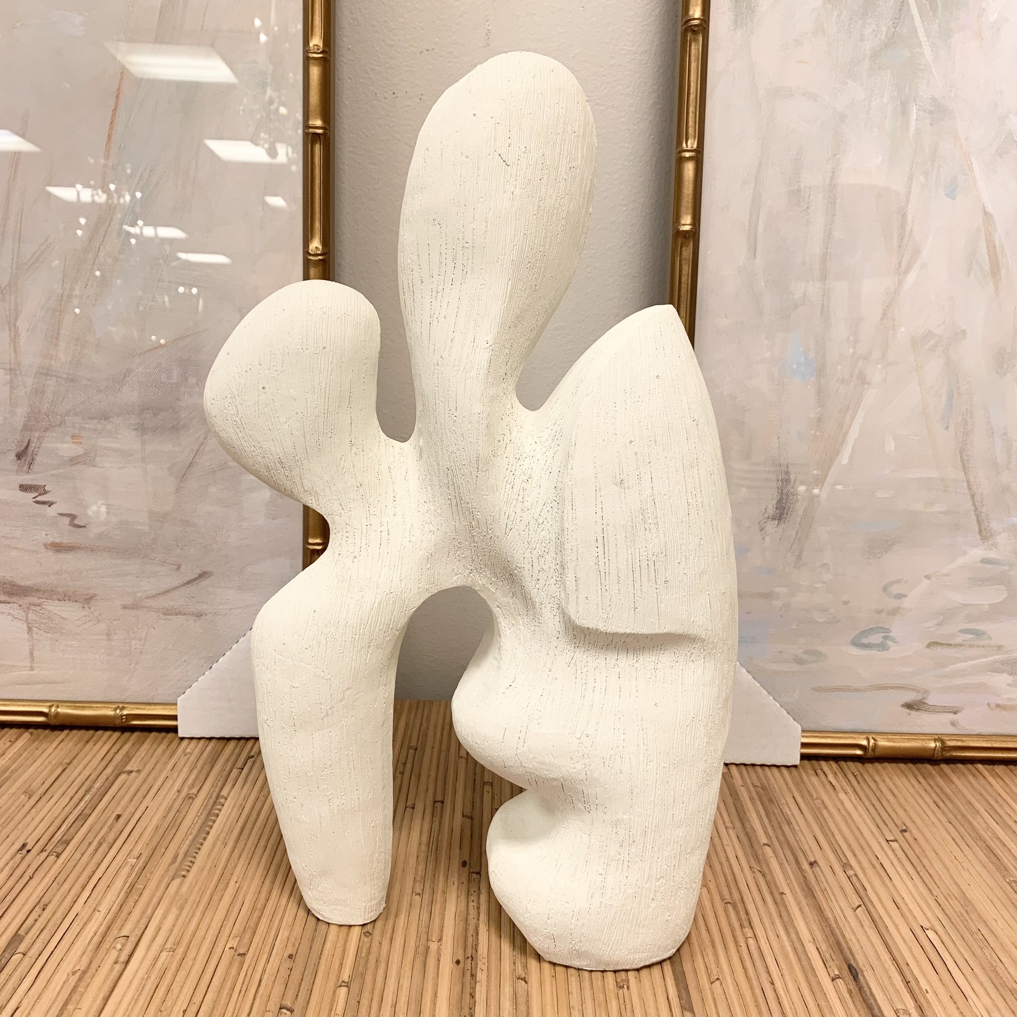 White Abstract Giotta Sculpture